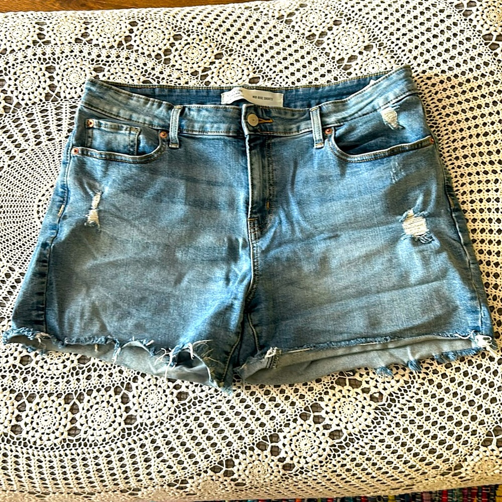 Levi shorts